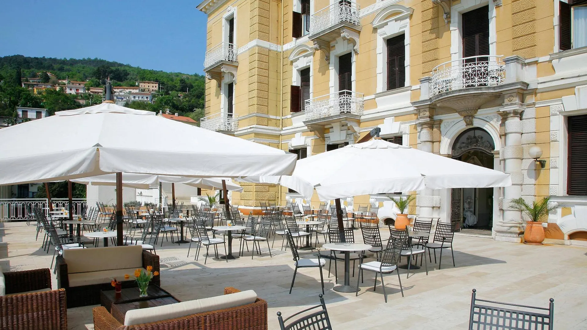 Hotel Opatija 2*,  Kroatien